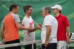 Baltijos šalių finansininkai varžėsi teniso turnyre